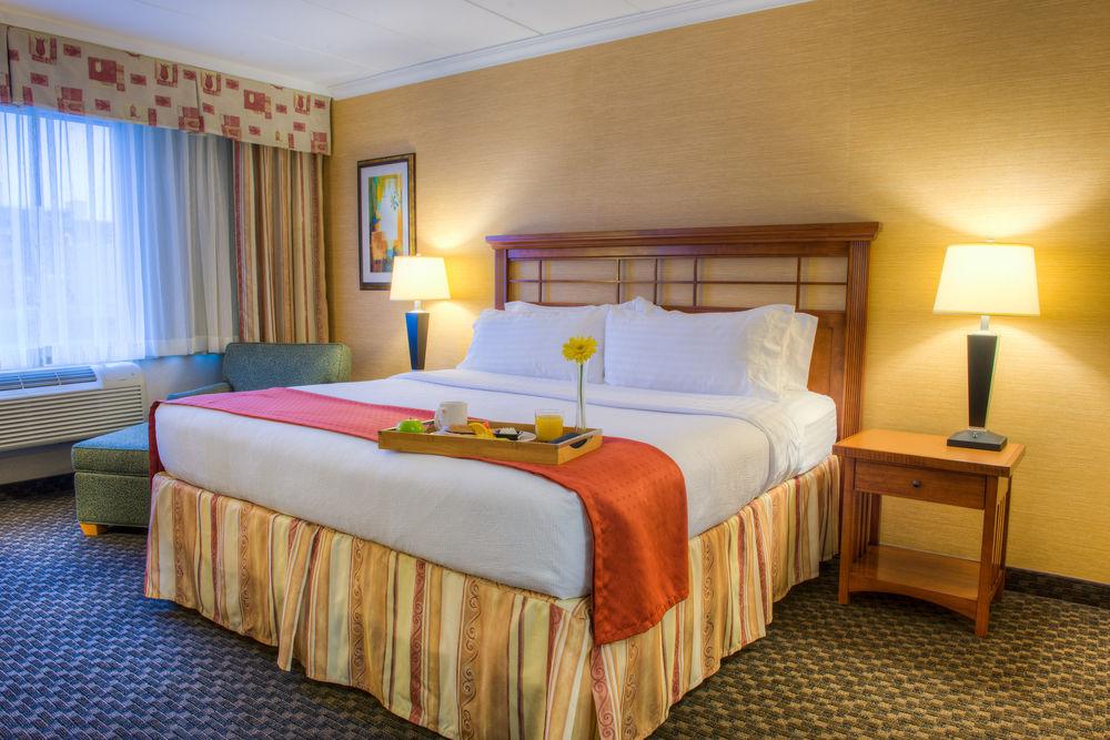 Four Points By Sheraton Windsor Downtown Exteriör bild