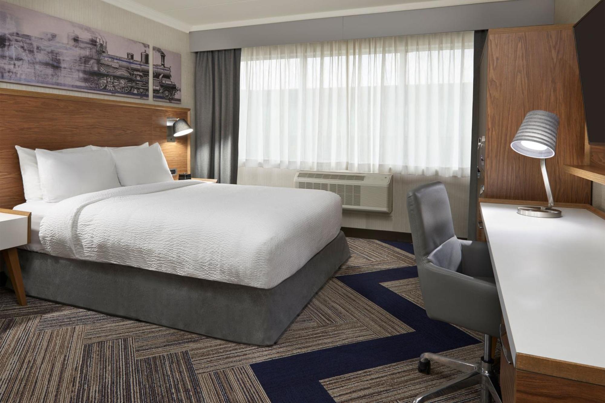 Four Points By Sheraton Windsor Downtown Exteriör bild